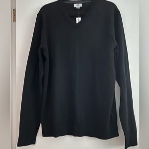 Black Sweater - v-neck - New